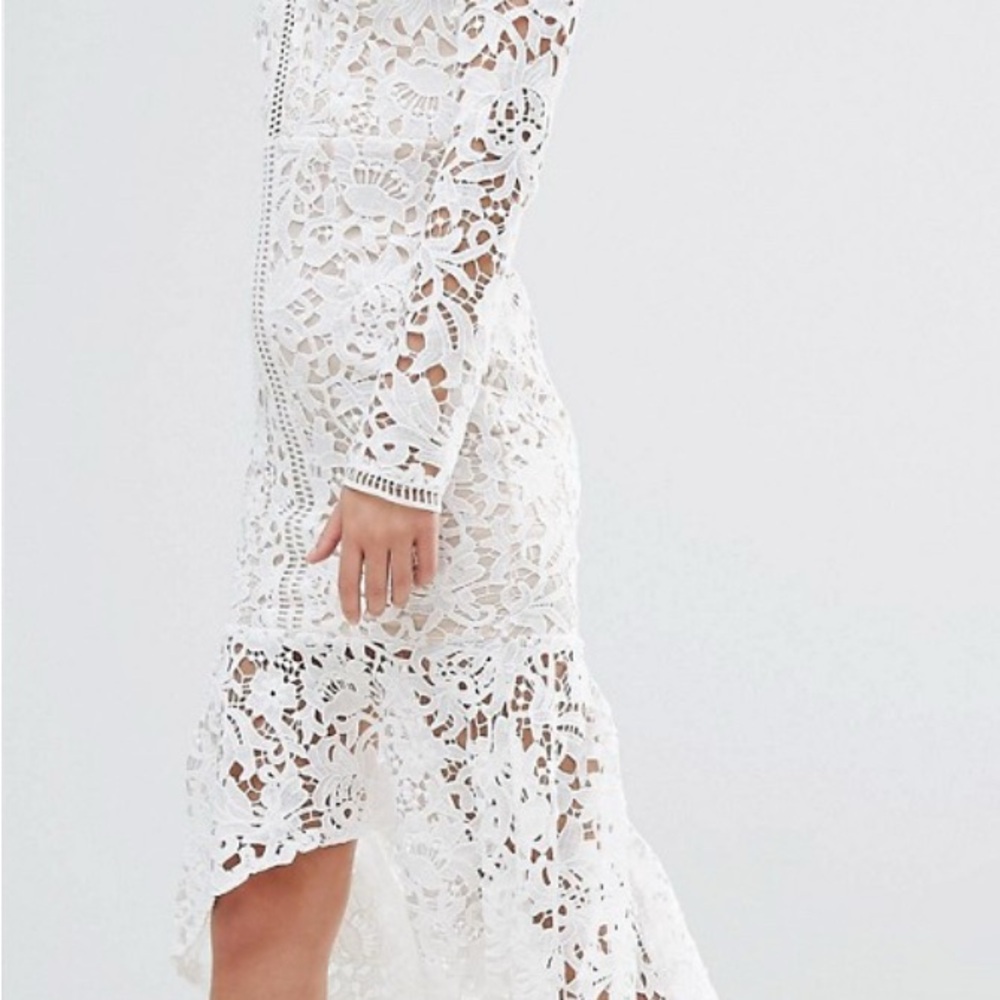 Love Triangle Lace Long Sleeve Dress With Peplum Hem - Picture 5 of 6